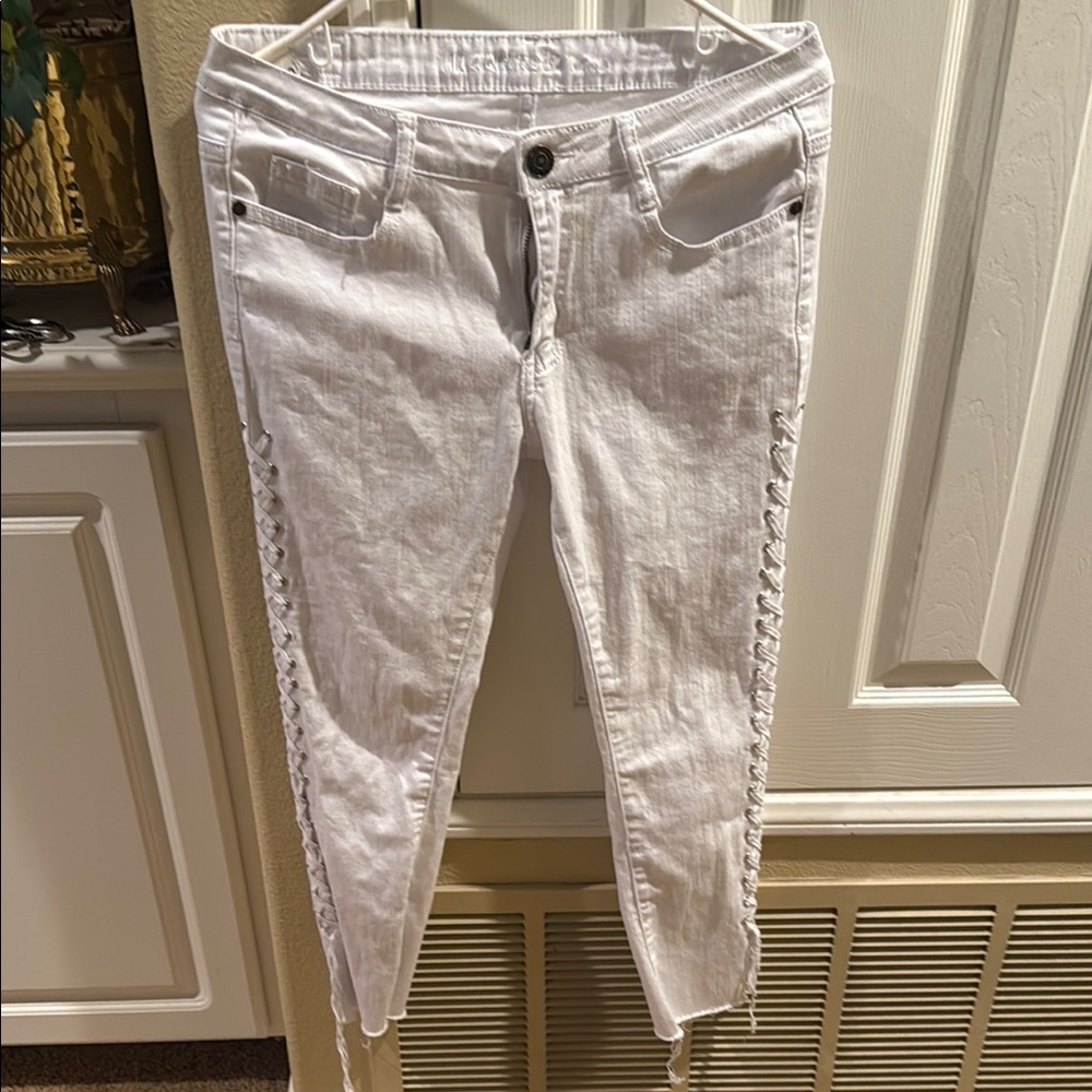 Machine White Ankle Cropped Jeans